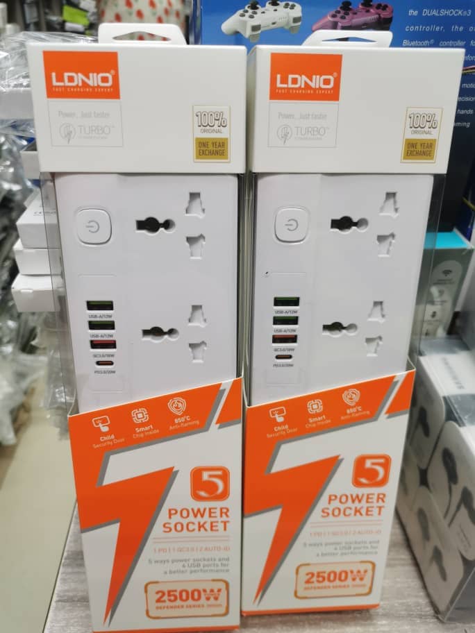LDNIO SC5415 5 Socket 3 USB PD Power Socket